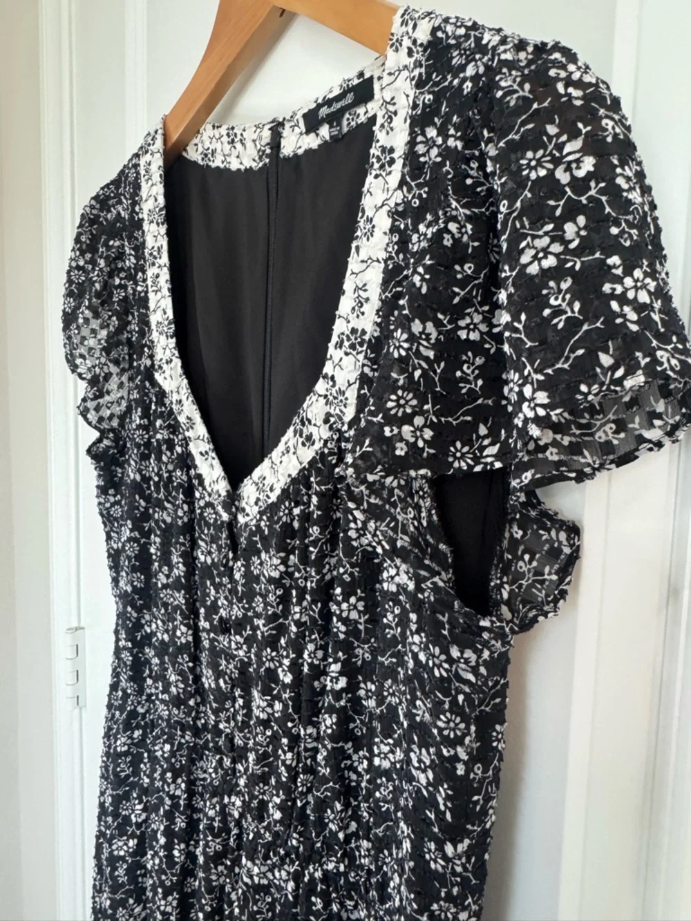 Madewell Black Floral Midi Dress Boho Cottagecore Flutter Sleeve Size 6 - Picture 5 of 10